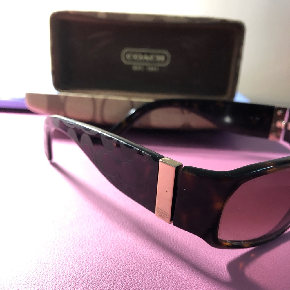 Coach Sunglasses - Picture 4 of 6